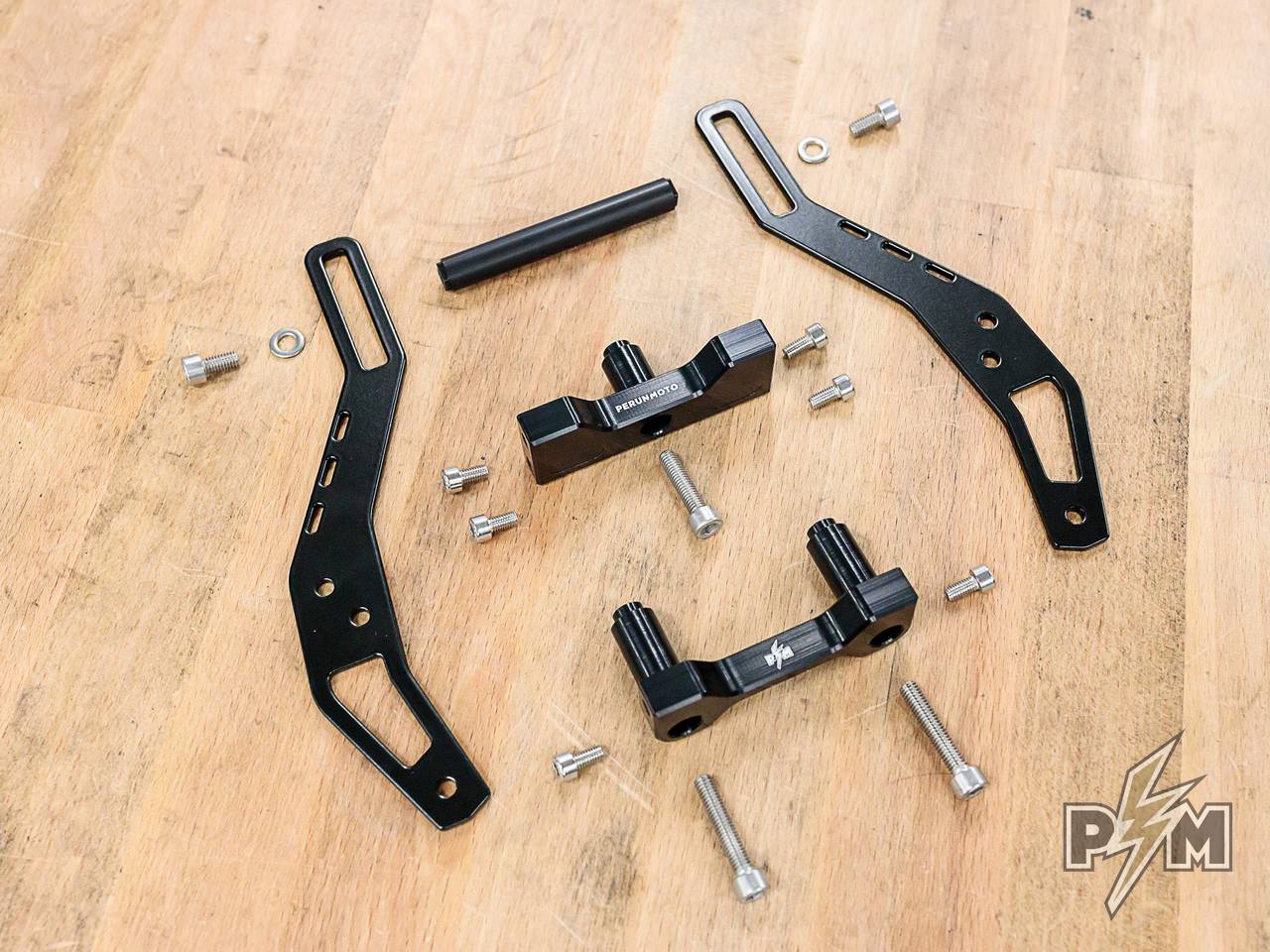 Perunmoto_Ducati_DesertX_GPS_R12_mount-7