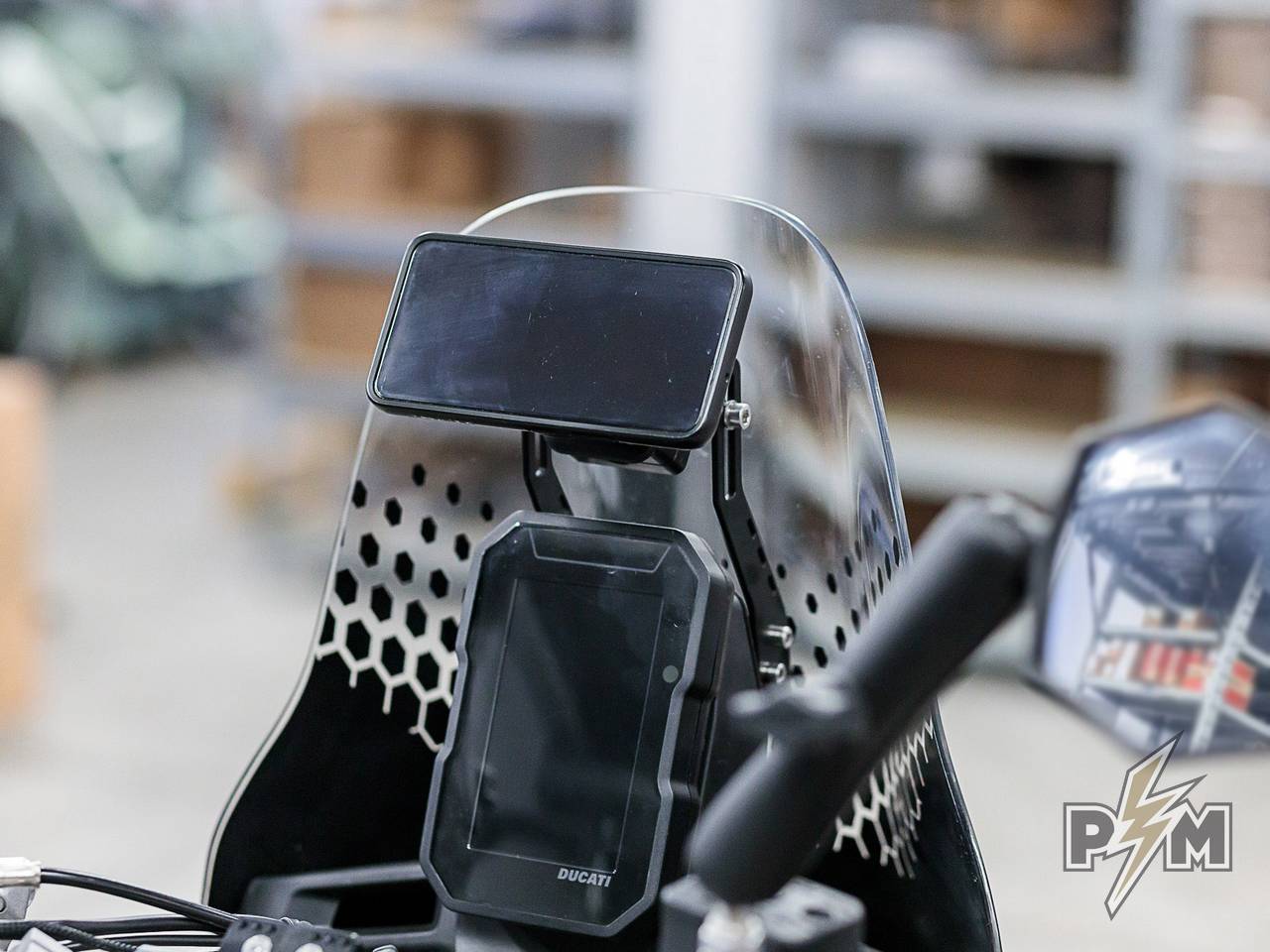 Perunmoto_Ducati_DesertX_GPS_R12_mount-3