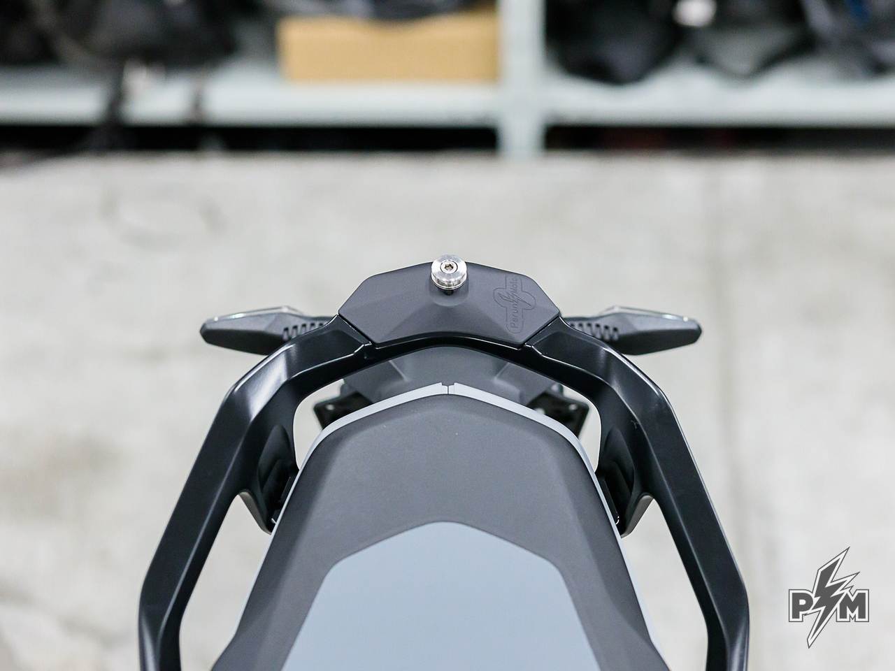 Perun moto BMW R1300GS Gnoblin mount - 3