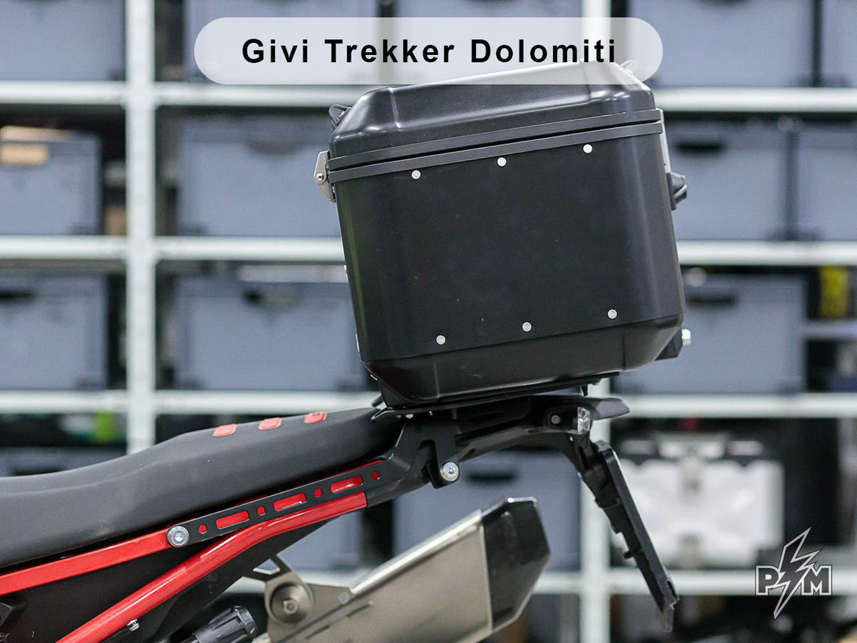 Perun moto BMW F900GS Top luggage rack - Givi Trekker Dolomiti 46 Top case 2