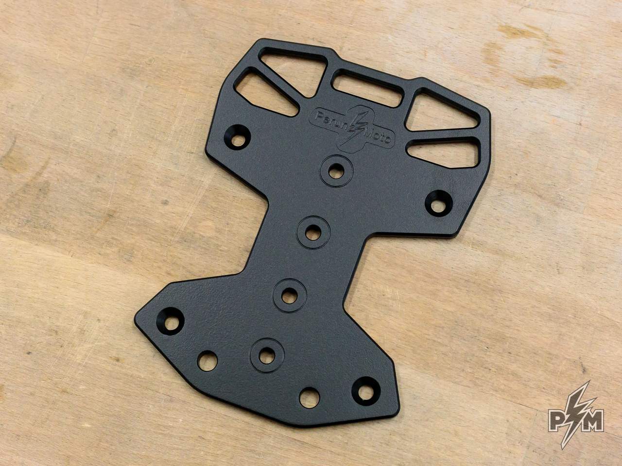 Perun moto BMW F900GS Mini top rack Gnoblin - plate