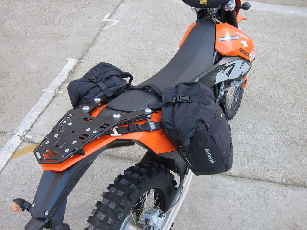 Mojave Saddlebag and Possibles Pouch on a KTM 690 Enduro R - Giant Loop